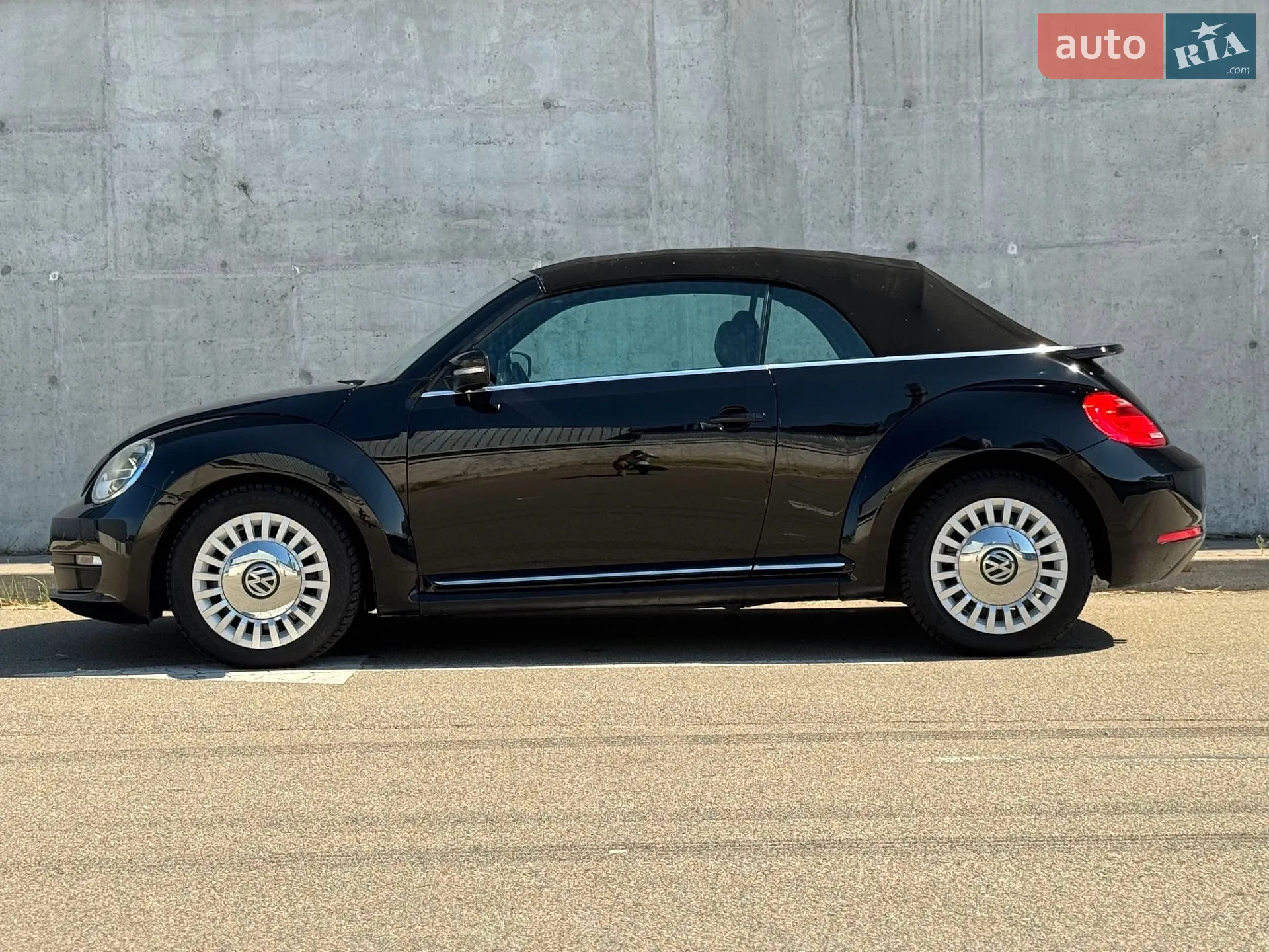 2015 Volkswagen Beetle - мініатюра 8