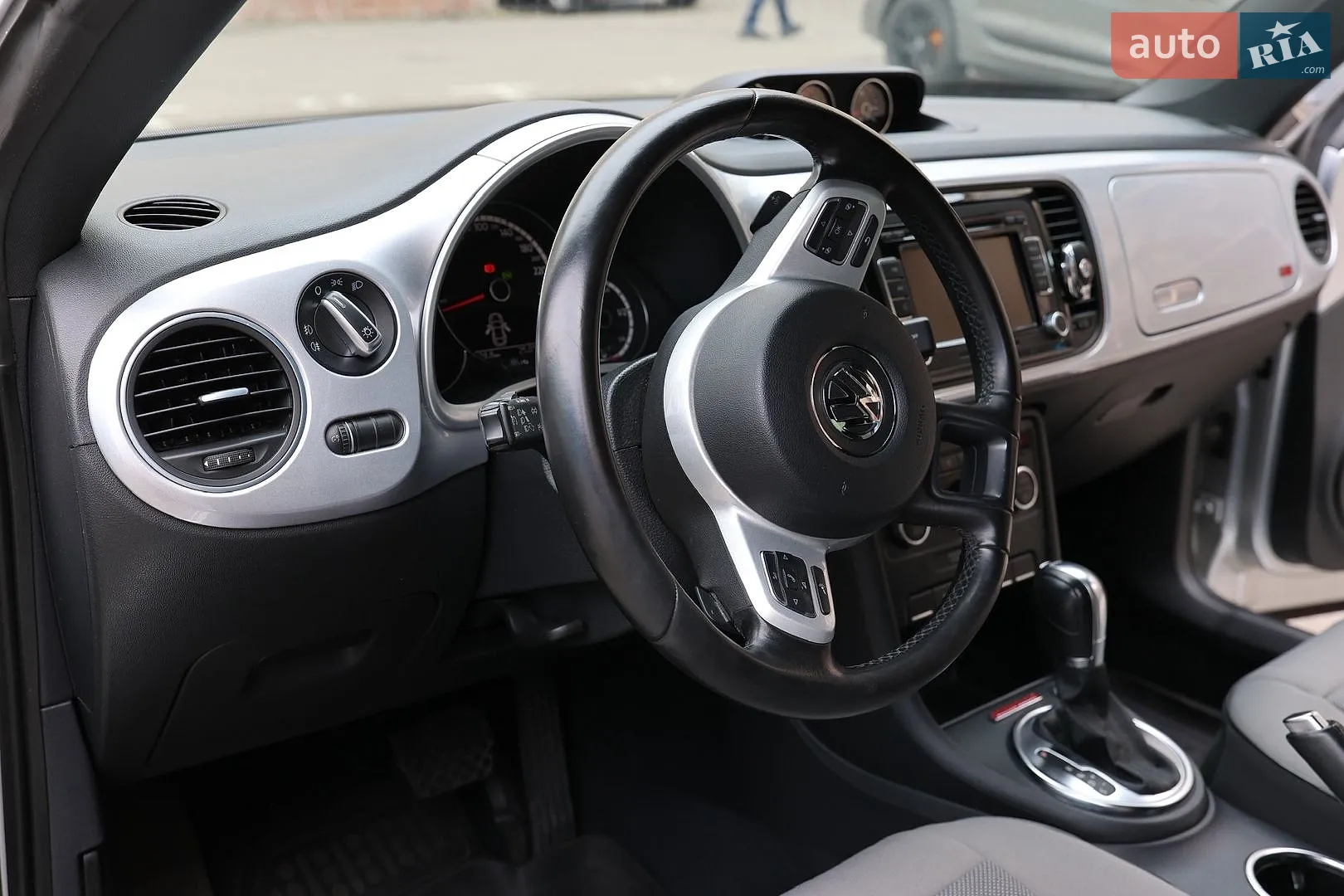 2013 Volkswagen Beetle - мініатюра 17