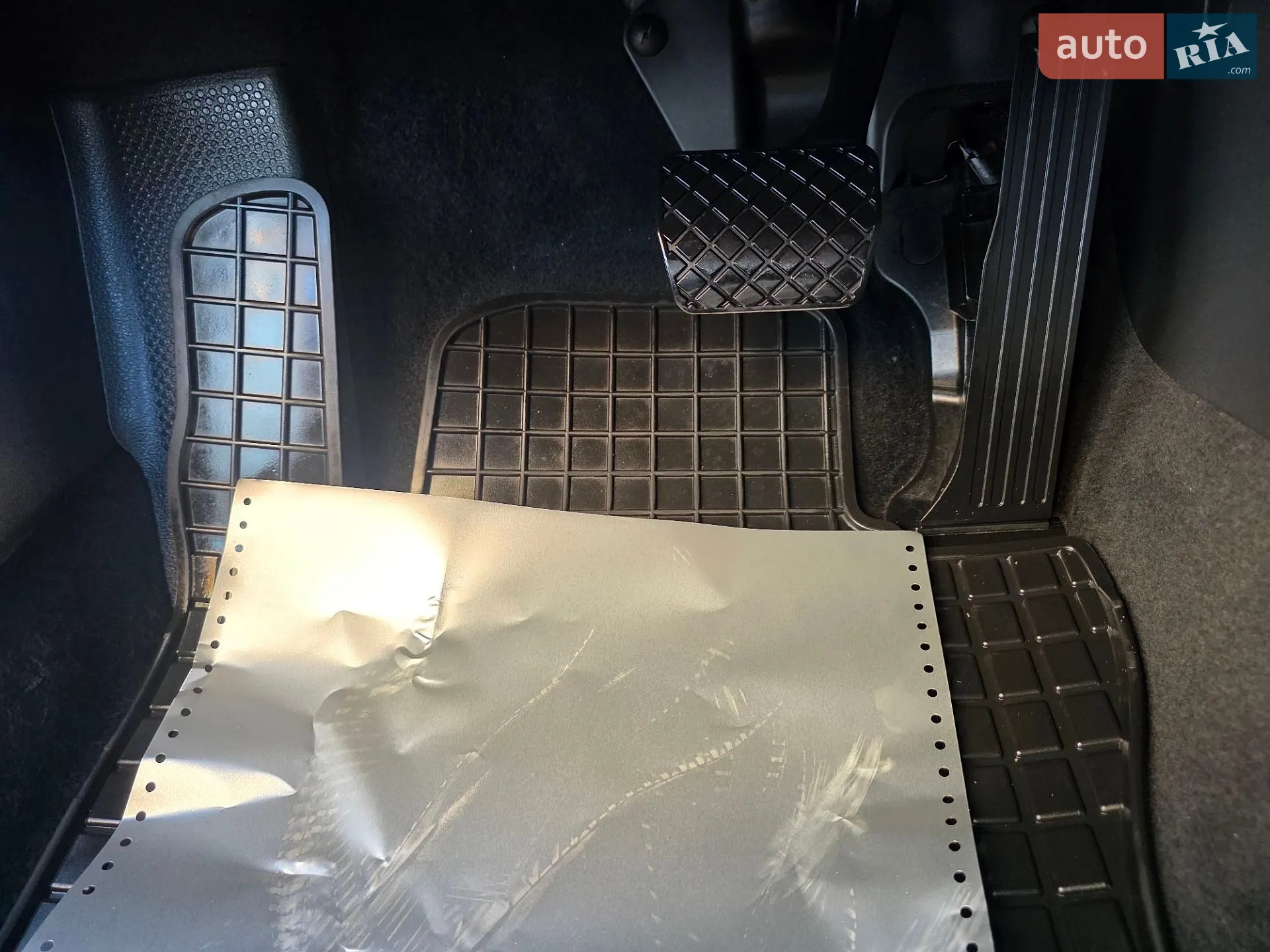 2016 Volkswagen Beetle - мініатюра 41