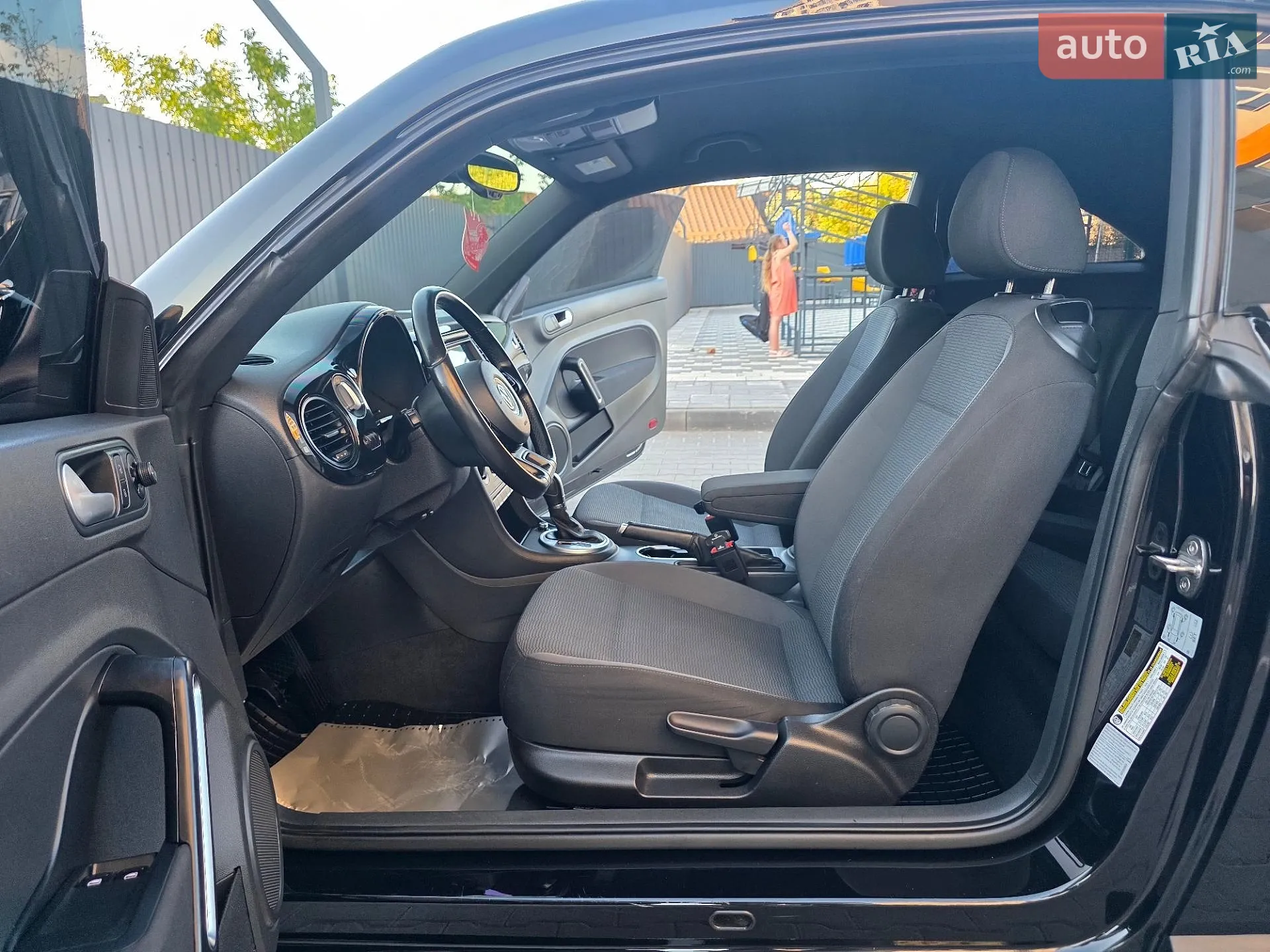 2016 Volkswagen Beetle - мініатюра 50