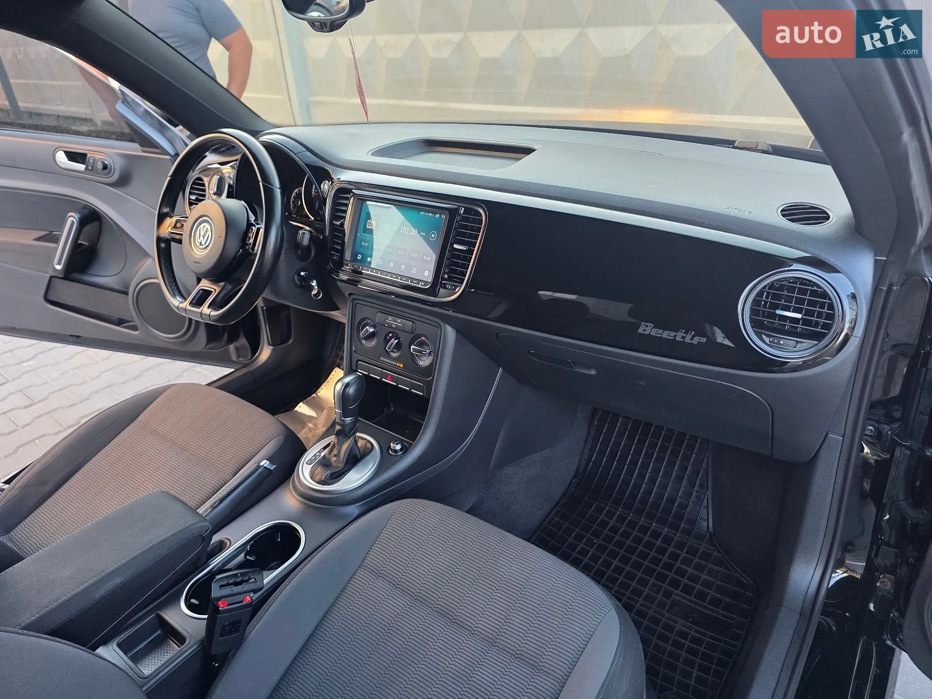 2016 Volkswagen Beetle - мініатюра 53