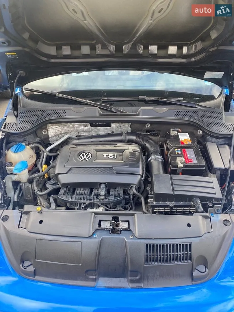 2017 Volkswagen Beetle - мініатюра 2