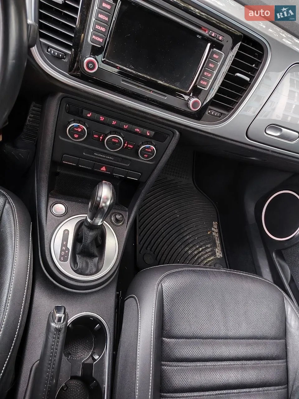 2014 Volkswagen Beetle - мініатюра 9