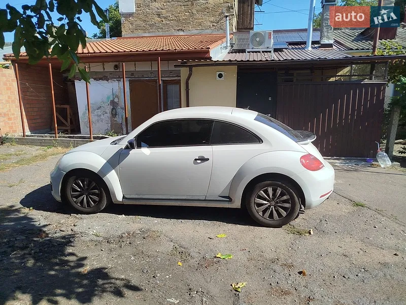 Volkswagen Beetle 2016