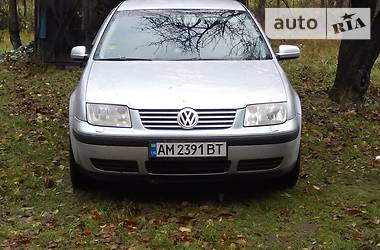 Седан Volkswagen Bora 2005 в Житомире