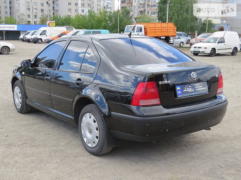 Седан Volkswagen Bora 2003 в Черкасах