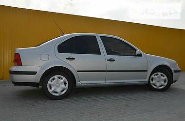 Седан Volkswagen Bora 2001 в Харькове
