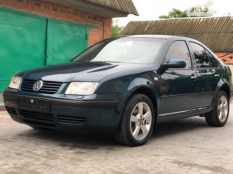 Седан Volkswagen Bora 2006 в Киеве