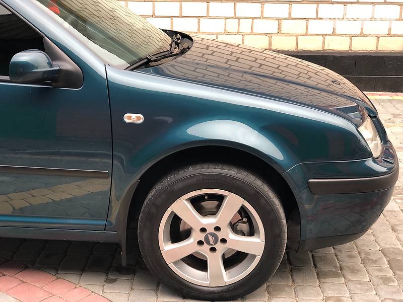 Седан Volkswagen Bora 2006 в Киеве