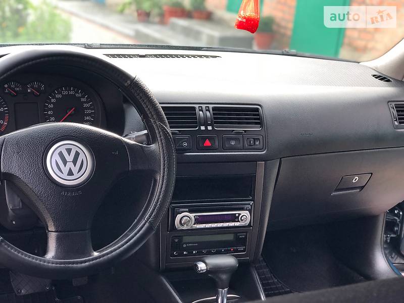 Седан Volkswagen Bora 2006 в Киеве