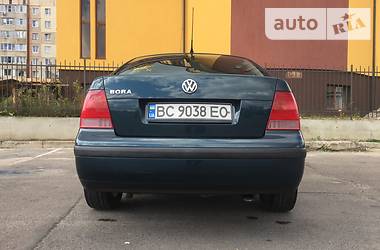 Седан Volkswagen Bora 2002 в Львове