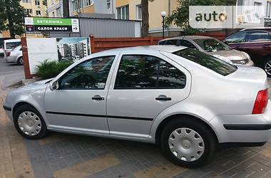 Седан Volkswagen Bora 2000 в Ирпене