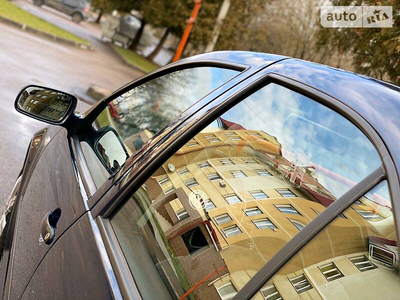 Седан Volkswagen Bora 2002 в Мукачевому