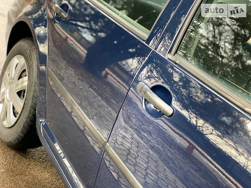Седан Volkswagen Bora 2002 в Мукачевому