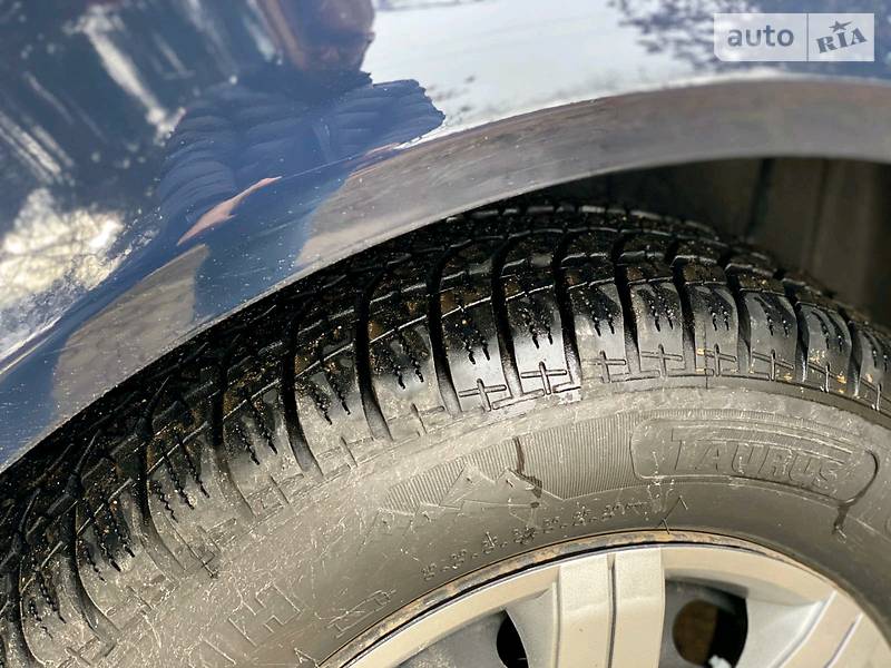Седан Volkswagen Bora 2002 в Мукачевому