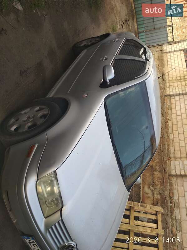 Седан Volkswagen Bora 2001 в Кривому Розі