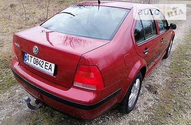 Седан Volkswagen Bora 1999 в Тлумачі