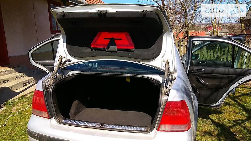 Седан Volkswagen Bora 1999 в Львові