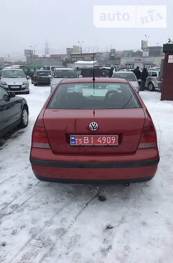 Седан Volkswagen Bora 2000 в Черновцах