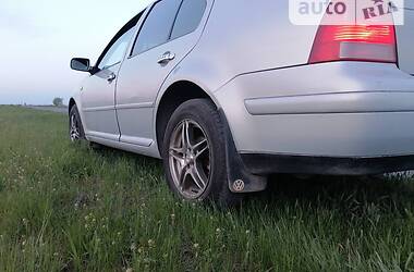 Седан Volkswagen Bora 2000 в Волновахе