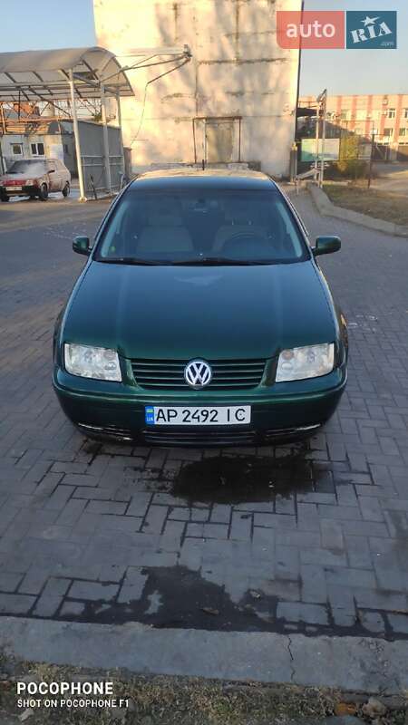Седан Volkswagen Bora 1999 в Запорожье