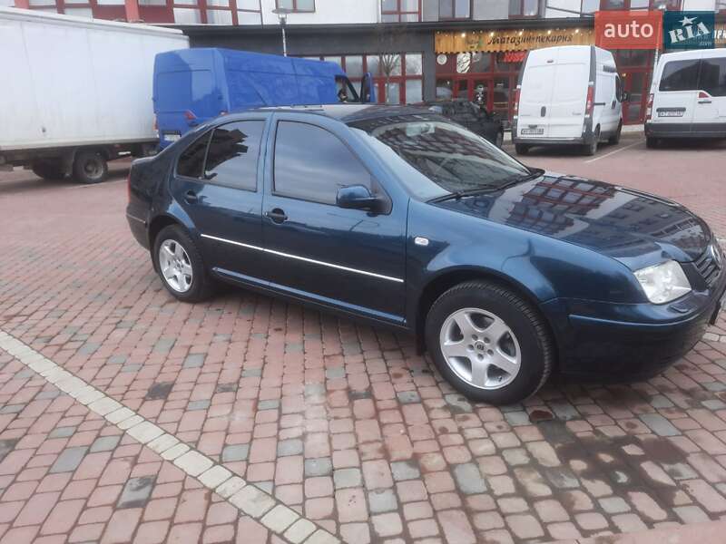 Седан Volkswagen Bora 2004 в Івано-Франківську