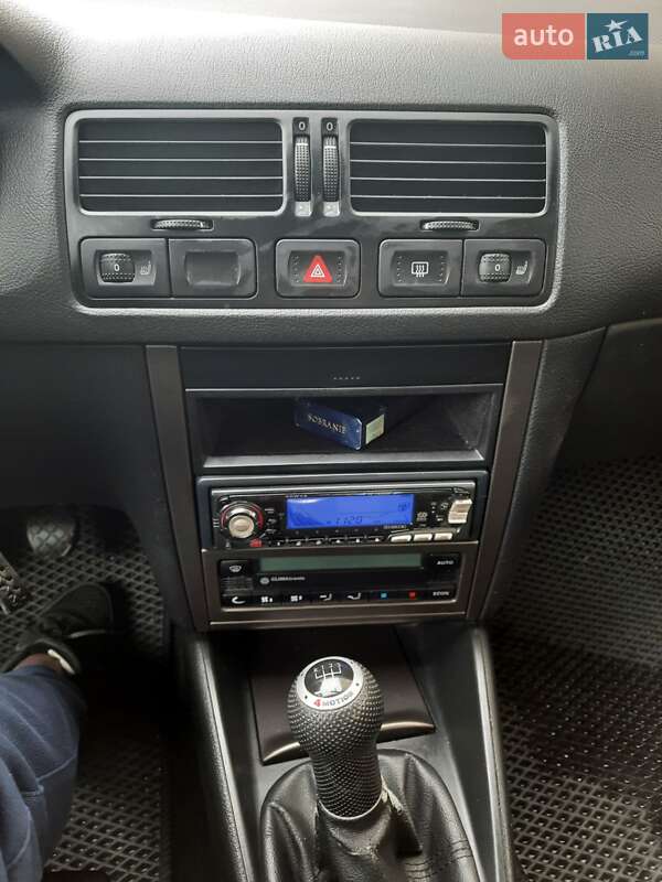 Седан Volkswagen Bora 2004 в Івано-Франківську