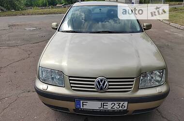 Седан Volkswagen Bora 2001 в Чернігові