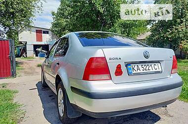 Седан Volkswagen Bora 2002 в Києві