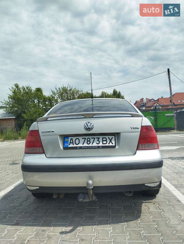 Седан Volkswagen Bora 2000 в Тячеві