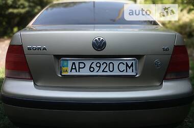 Седан Volkswagen Bora 2004 в Вольнянске
