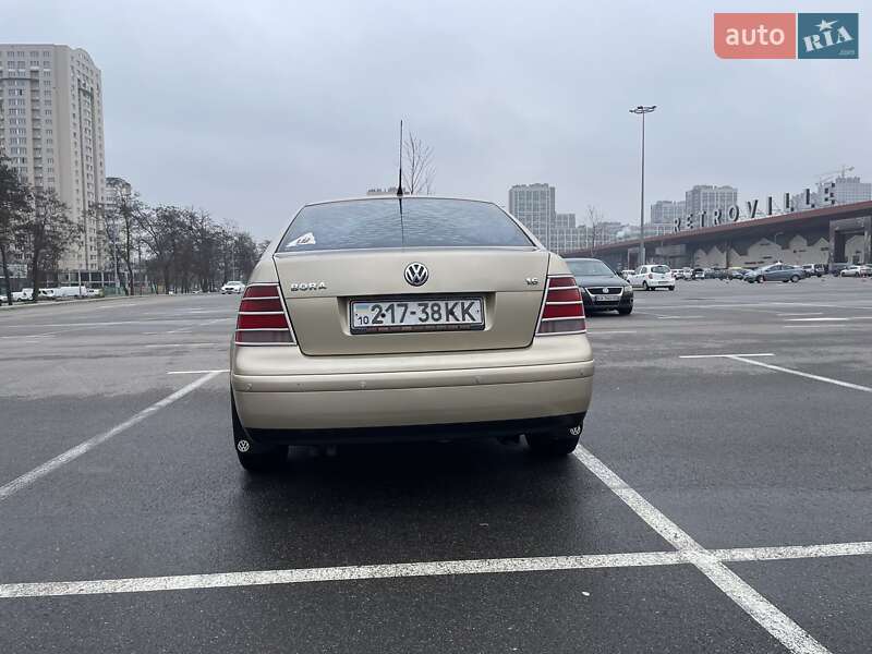 Седан Volkswagen Bora 2001 в Києві