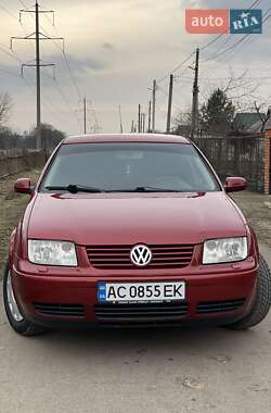 Седан Volkswagen Bora 1999 в 