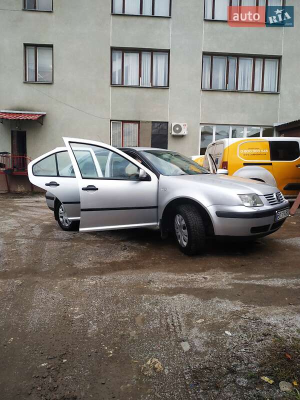 Седан Volkswagen Bora 2001 в Теребовлі