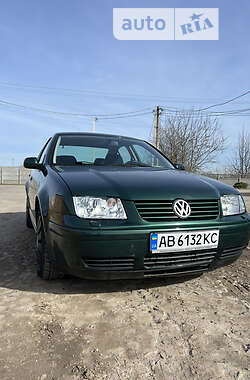 Седан Volkswagen Bora 1998 в Виннице