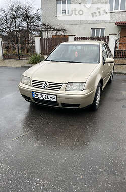 Седан Volkswagen Bora 2002 в Львове