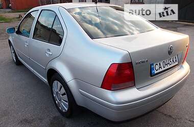 Седан Volkswagen Bora 2000 в Смеле