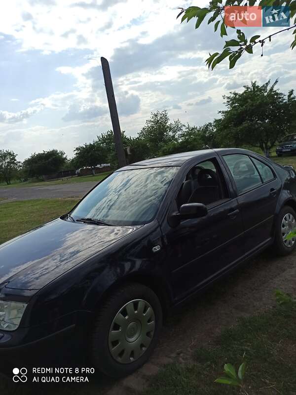 Седан Volkswagen Bora 2001 в Оржиці