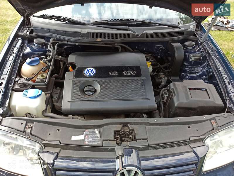 Седан Volkswagen Bora 2001 в Оржиці