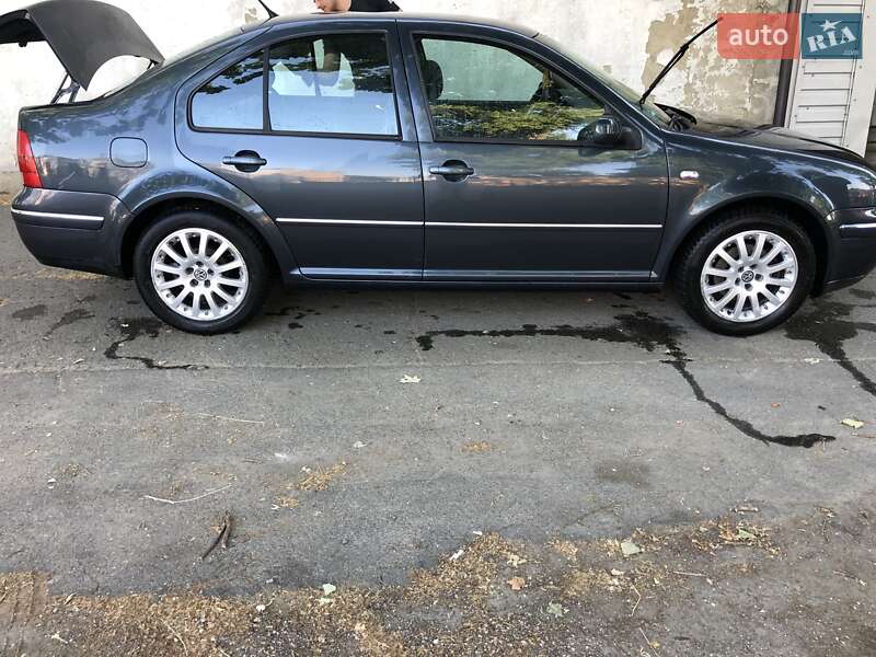 Седан Volkswagen Bora 2002 в Одесі