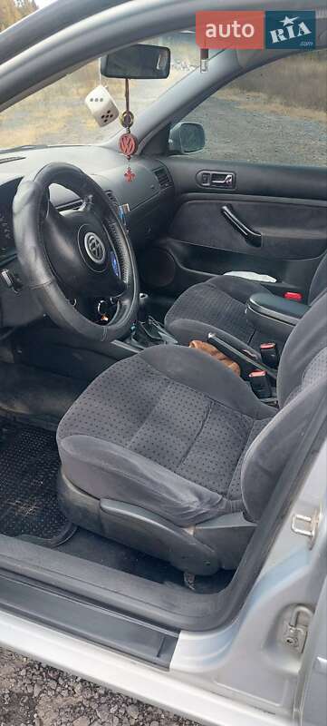 Седан Volkswagen Bora 1998 в Гайсине