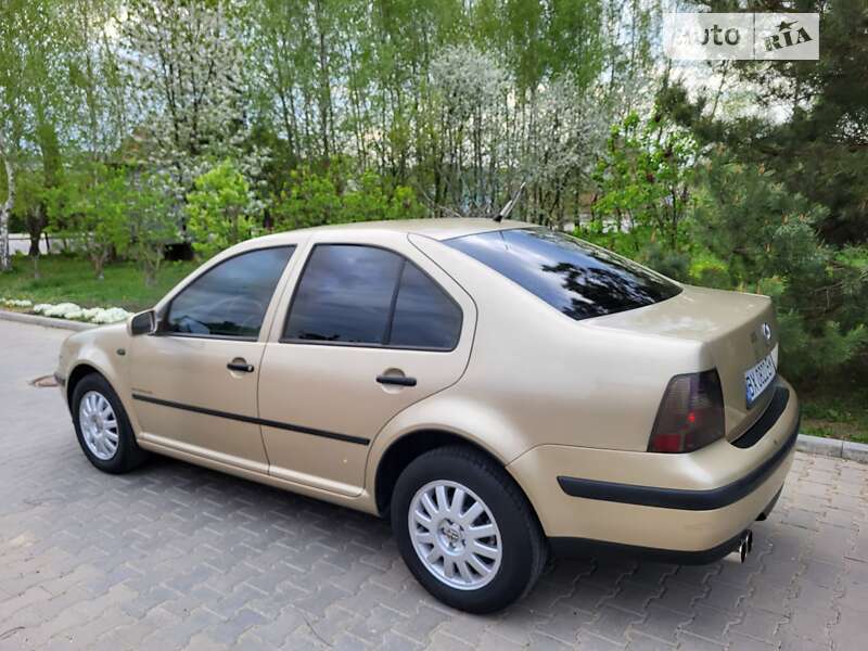 Седан Volkswagen Bora 2000 в Хмельницком