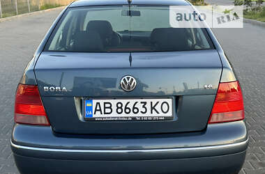 Седан Volkswagen Bora 2004 в Виннице