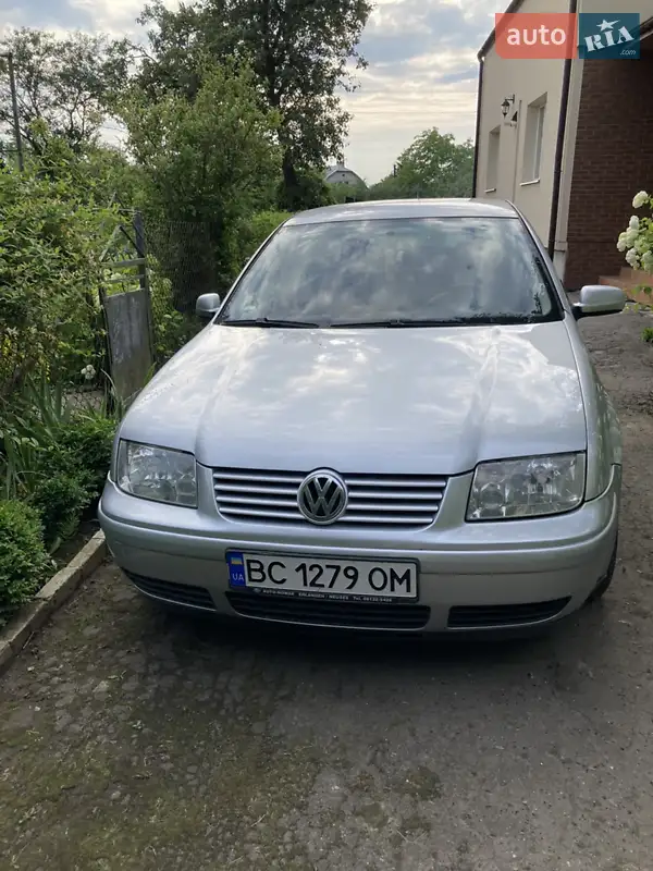 Седан Volkswagen Bora 2004 в 