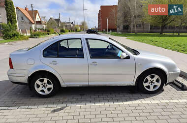 Седан Volkswagen Bora 2002 в 