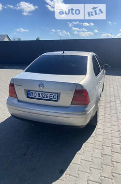 Седан Volkswagen Bora 1999 в Тернополі