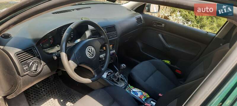 Седан Volkswagen Bora 2003 в Черноморске