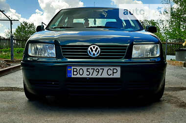 Седан Volkswagen Bora 1998 в Чорткові