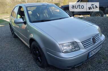 Седан Volkswagen Bora 2002 в Рахове