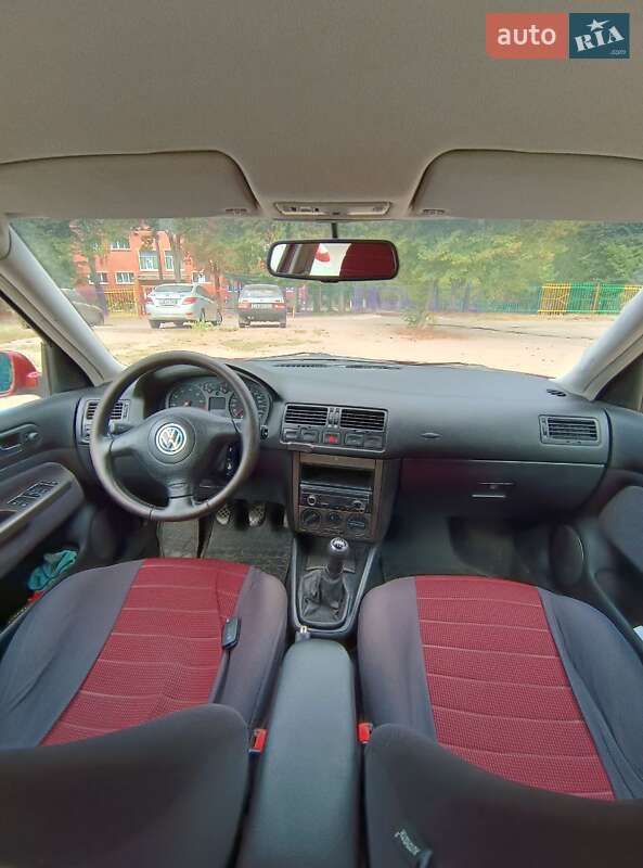 Седан Volkswagen Bora 1999 в Чернигове